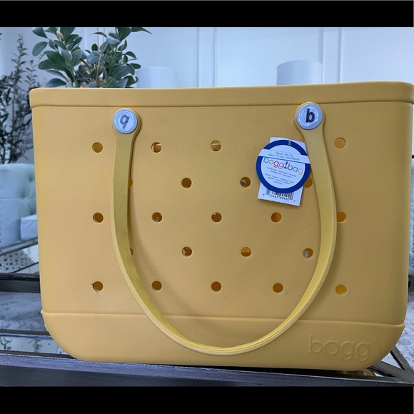 YELLOW THERE Bogg bag (LAST ONE IN STOCK) - Picture 1 of 4
